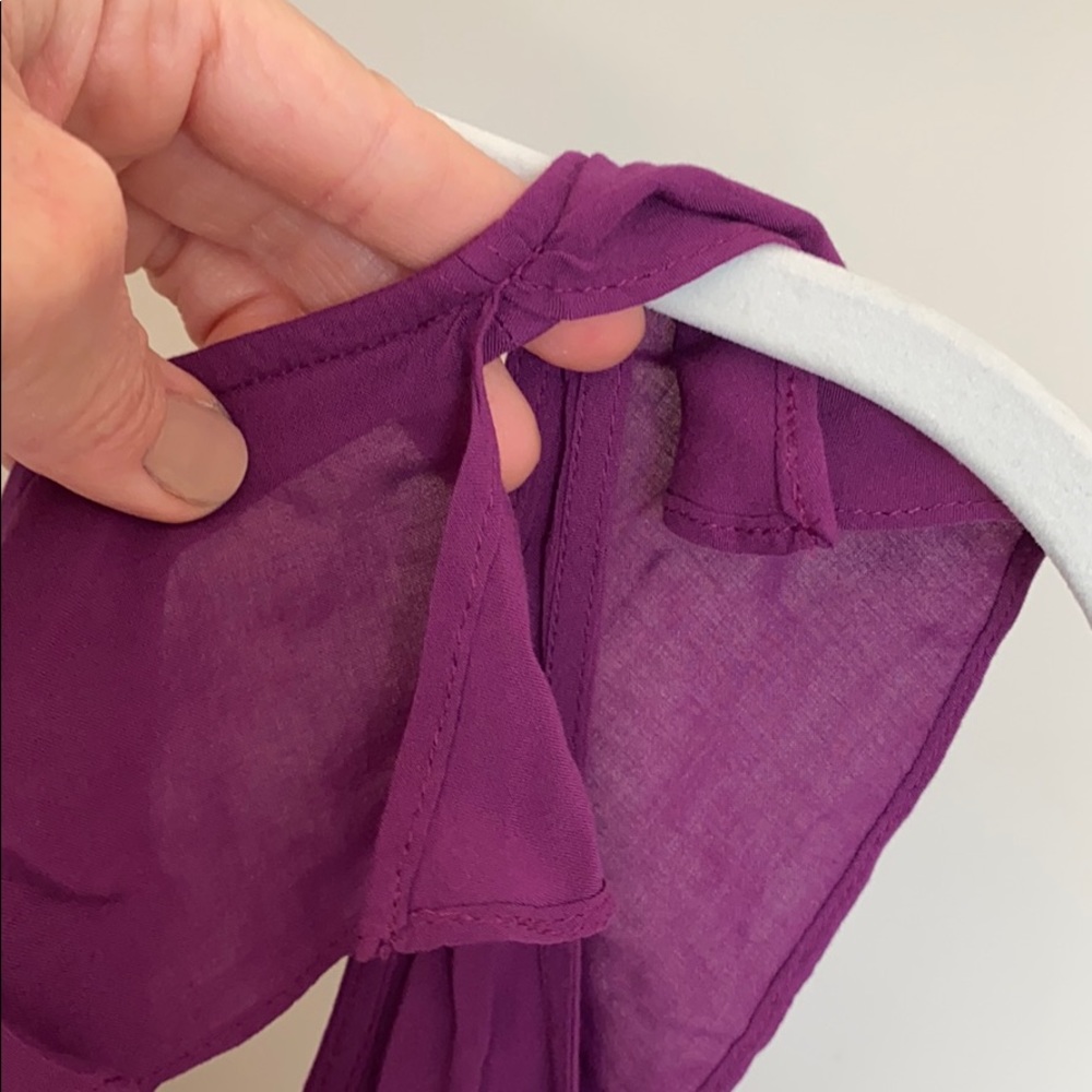 Express Ruffle Tank Tie Back - Picture 3 of 7